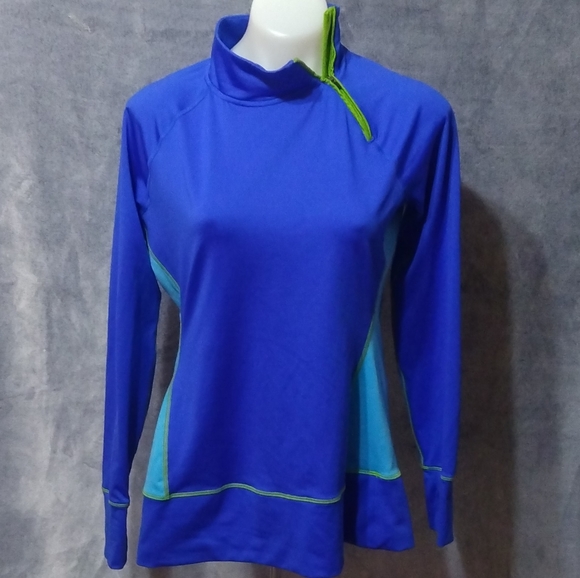 Under Armour Tops - Under Armour